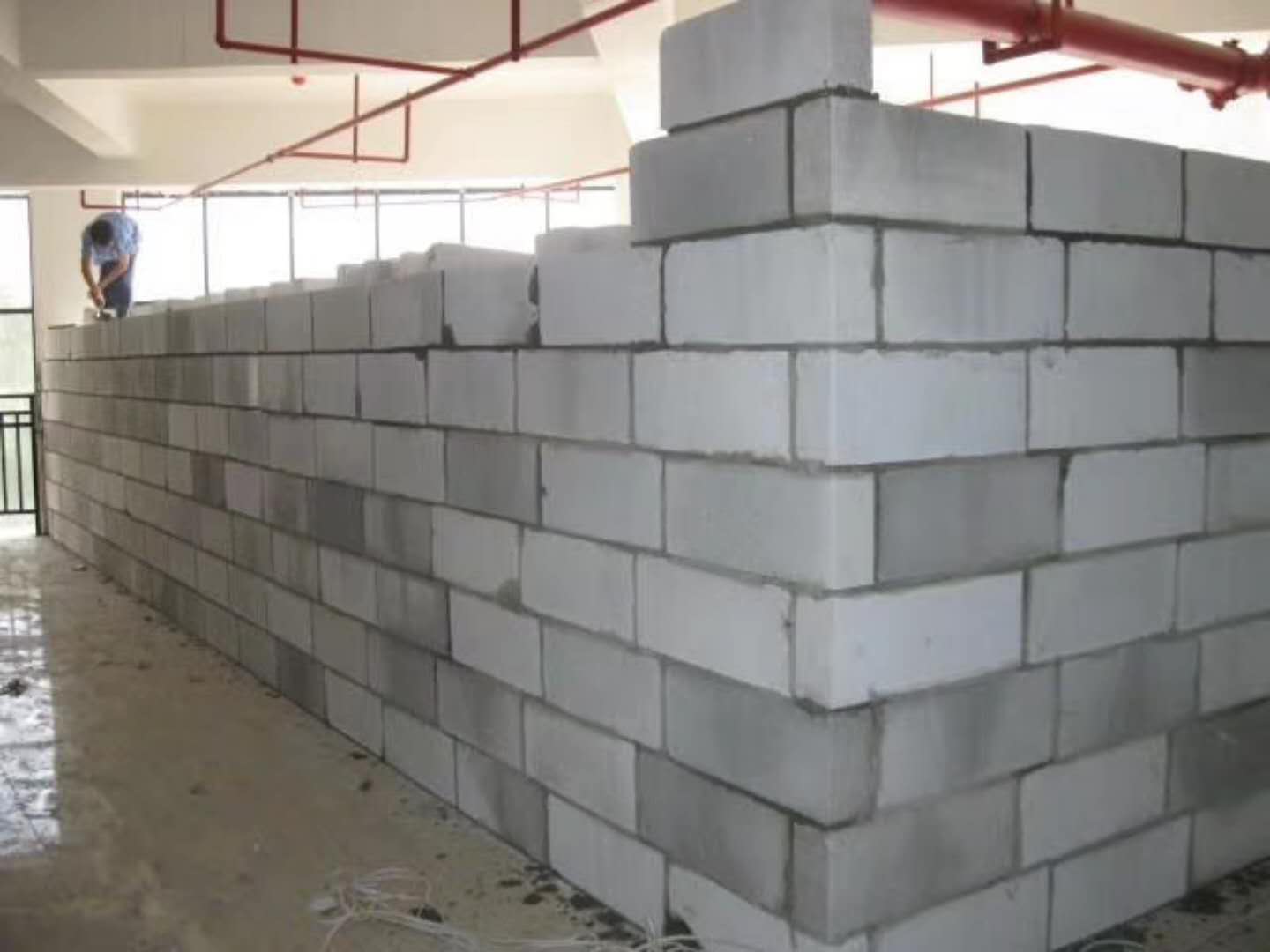 南宫蒸压加气混凝土砌块承重墙静力和抗震性能的研究